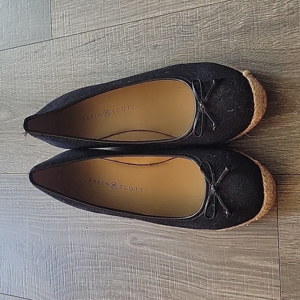 Size 11 Karen Scott Wedges